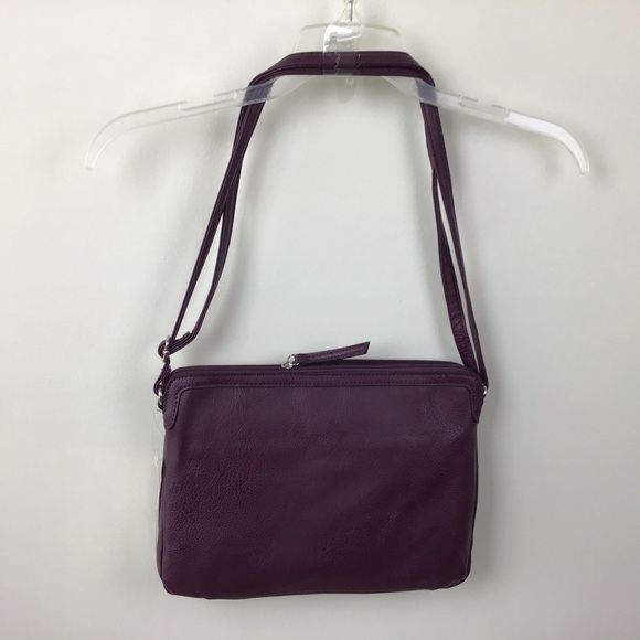 Rosetti, Bordeaux,shoulder or hand held handbag. - Picture 7 of 9